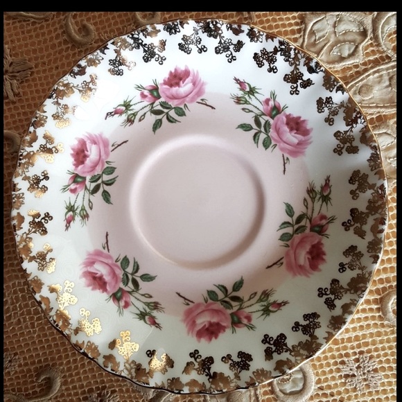 Vintage Host Pick Royal Albert Cup & Saucer - Picture 2 of 7